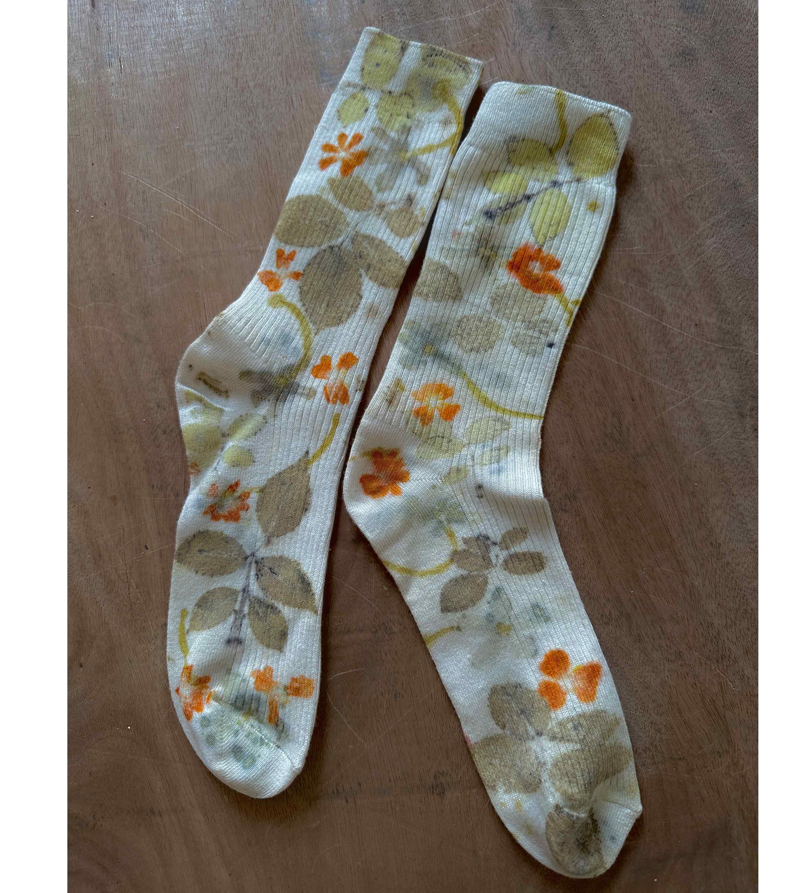 flower dyed socks - spring - set of 1
