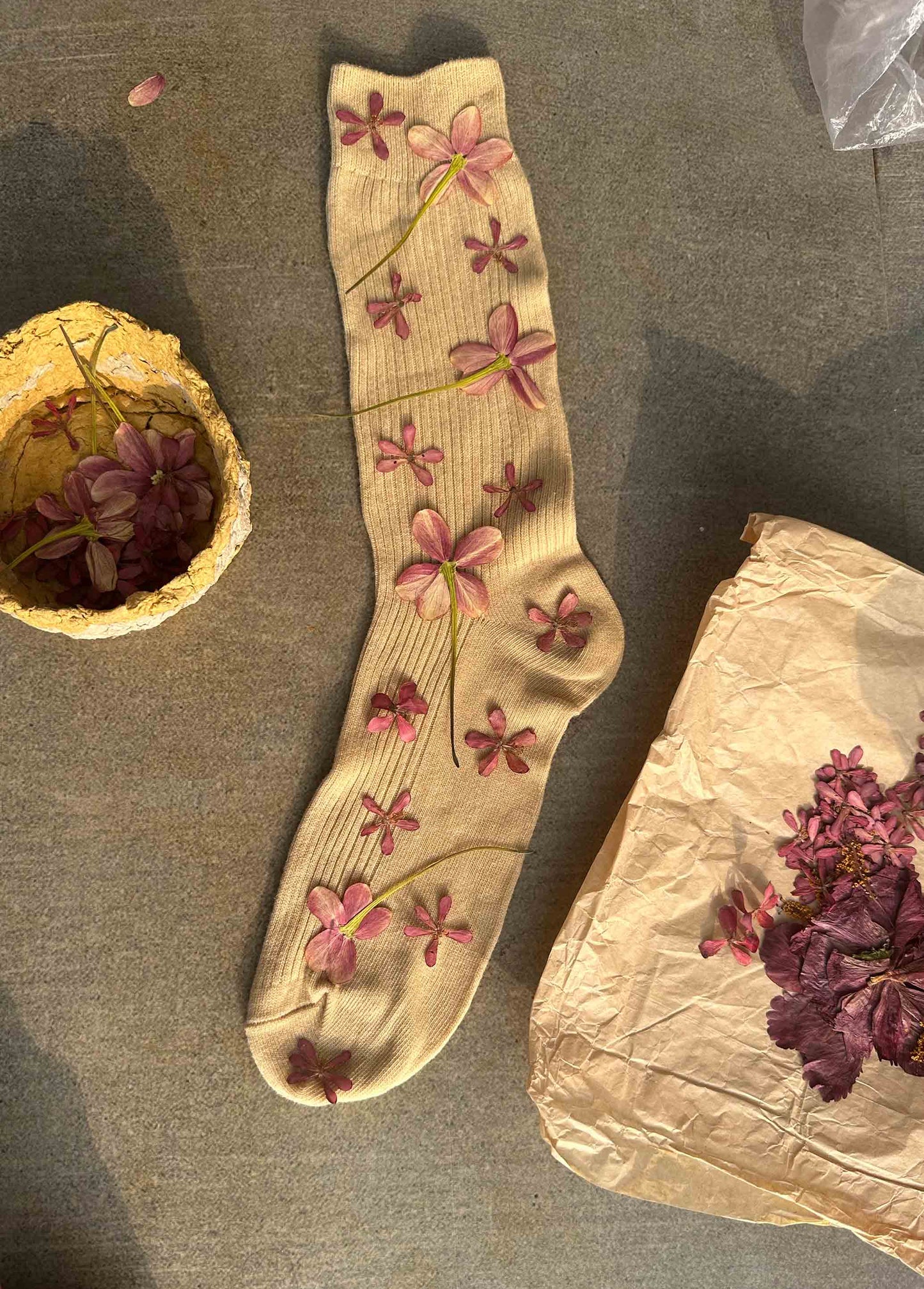 Malati flower dyed socks